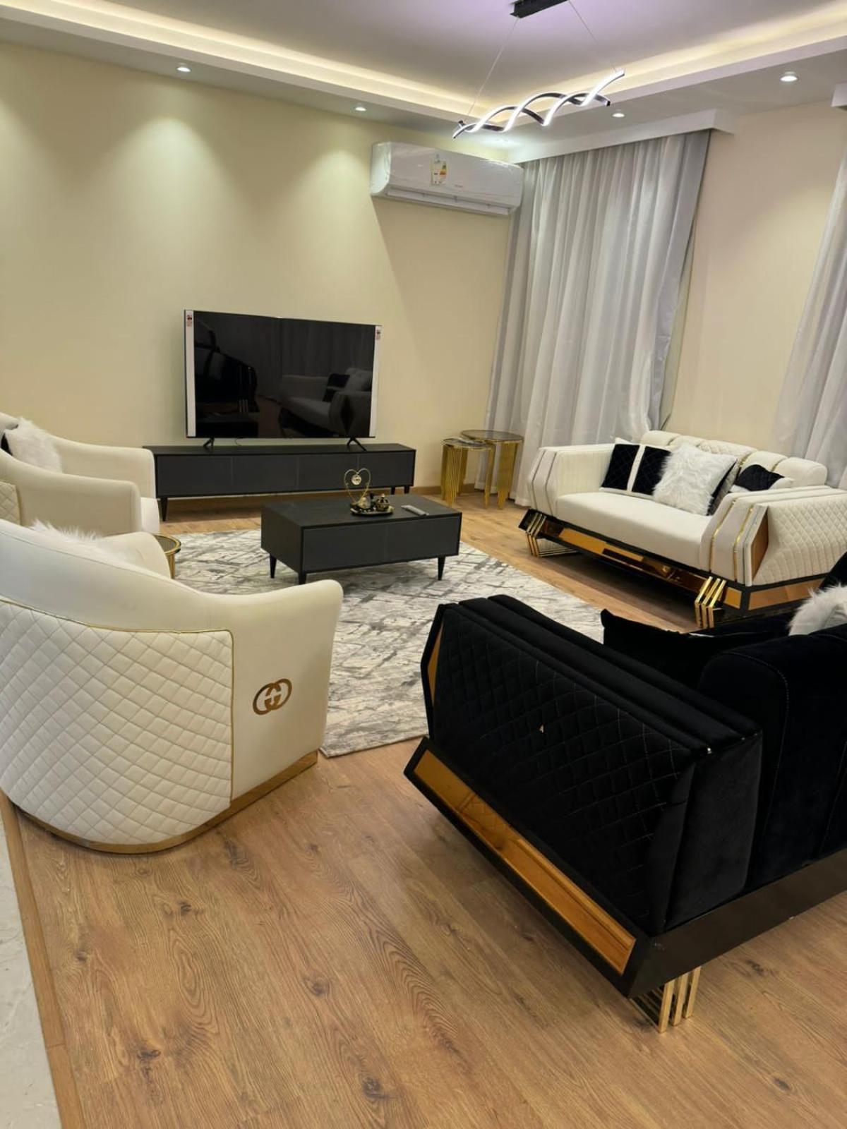 In Sodic Eastown Apartment